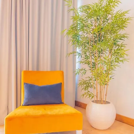 Apartment Ocean View And Garden In Exclusive Area *