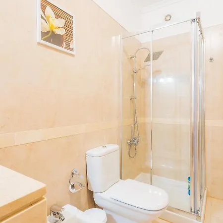 Ocean View And Garden In Exclusive Area Apartment